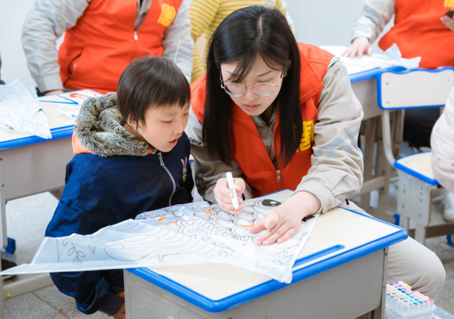 1709621288481080232.png 泰州熱電公司:志愿幫扶顯擔當 (5).png